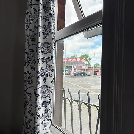 Superb Triple Near Croke Park - 4 Guest house