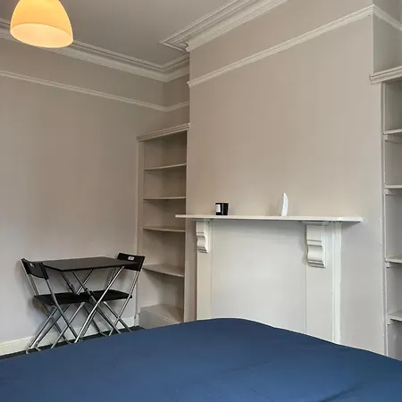 Superb Triple Near Croke Park - 4 Penzion *