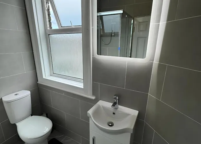 Superb Triple Near Croke Park - 4 Dublin